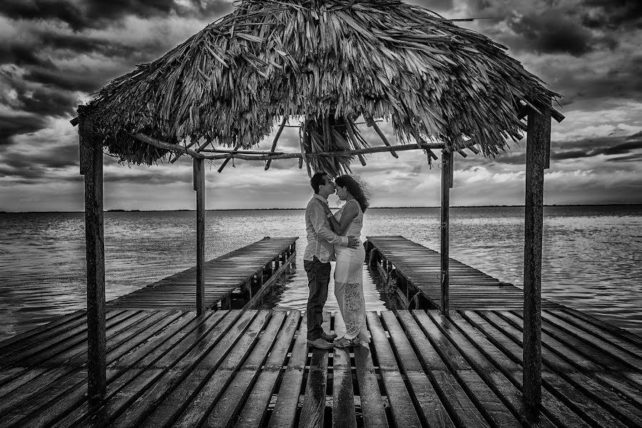 Fotógrafo de bodas Rodrigo Jimenez (rodrigojimenez). Foto del 16 de junio 2016