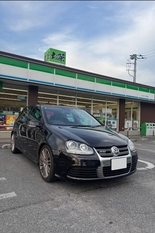 ゴルフ R32のゴルフR32・ワーゲンのある生活・初マイカー・ｷﾓﾁｲｲﾈ・くぅぅぅに関するカスタム事例の投稿画像1枚目