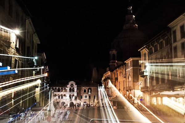 Luci a Pavia di vaiolet