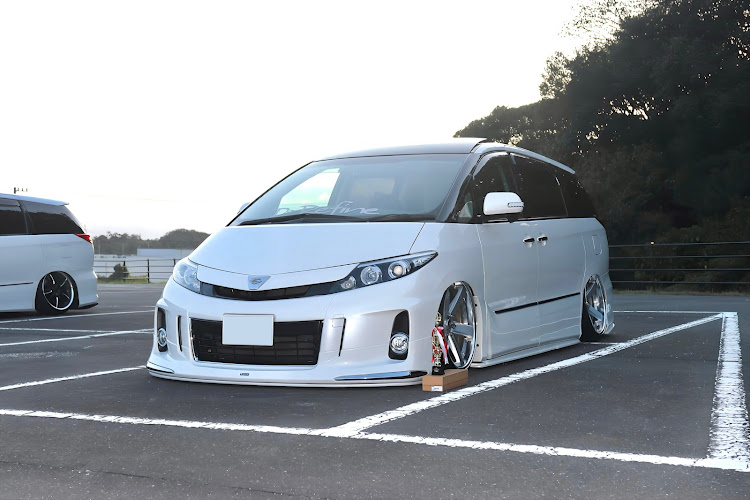 エスティマのD-Refine・投票してくれた方々ありがとうございました😊・たまご会最高に関するカスタム事例の投稿画像1枚目
