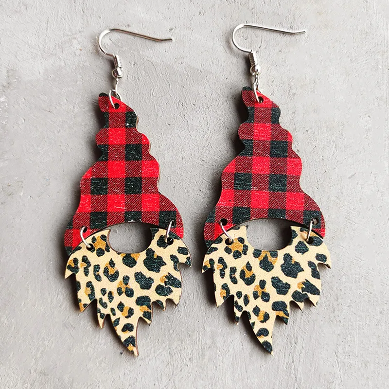 Pendientes de Parche con Árbol de Navidad Colorido para Celebrar la Moda Festiva y Añadir un Toque de Alegría Navideña a tu Estilo.