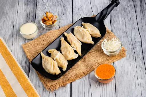 Veg Darjeeling Juicy Steamed Momos [6 Pieces]