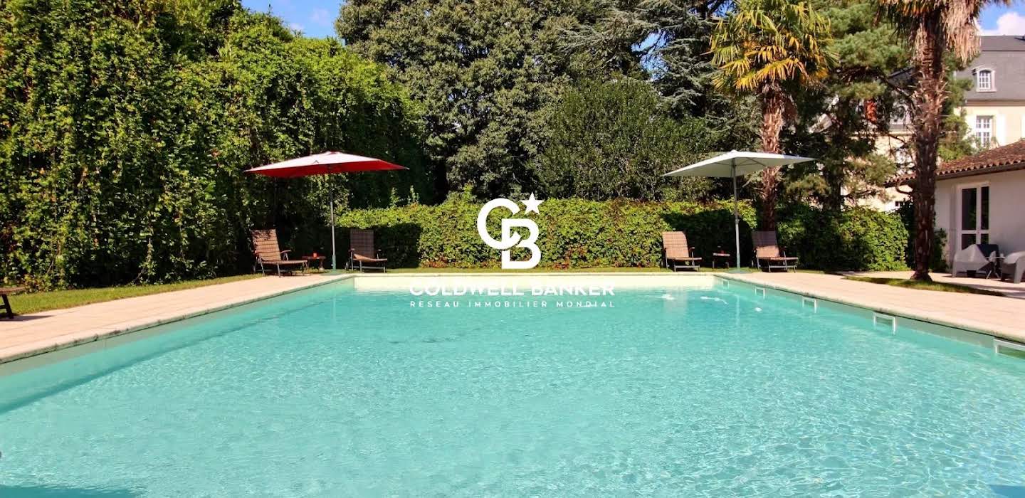 House with pool