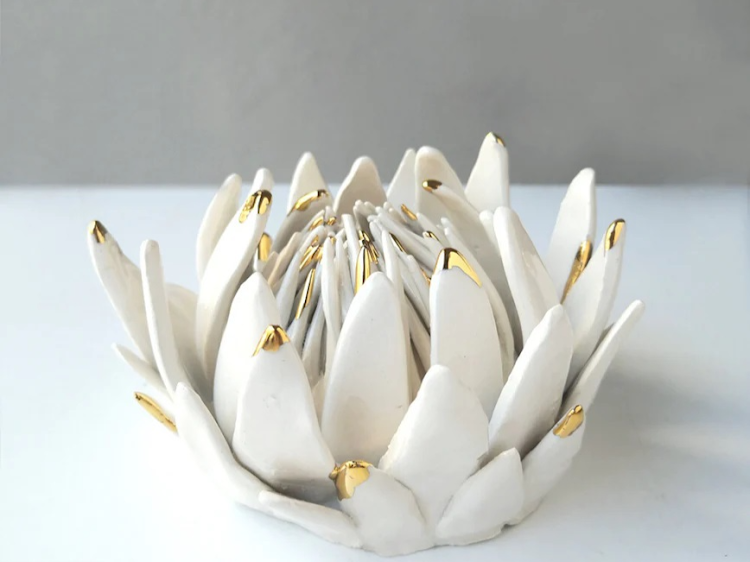 Ceramic King Protea.