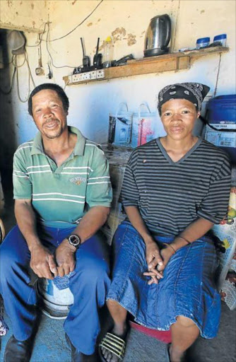 A pregnant Linda Steenkamp with her father, Jaan Steenkamp, at Zuurfontein Farm outside Cradock.