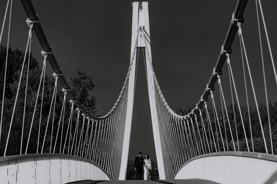 Fotograful de nuntă Elmir Ibrisevic (goldenweddings1). Fotografia din 24 februarie 2023