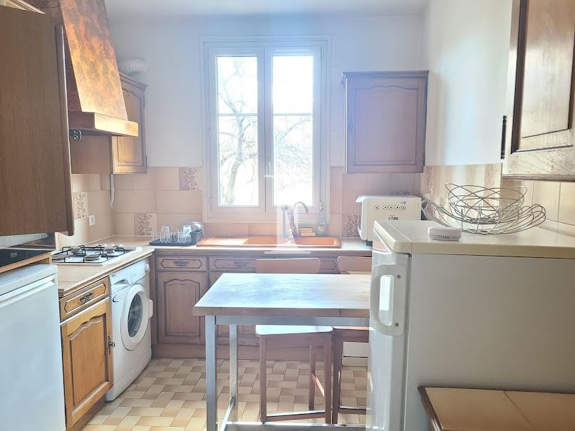 Location meublée appartement 3 pièces 72.09 m² à Paris 11ème (75011), 2 212 €