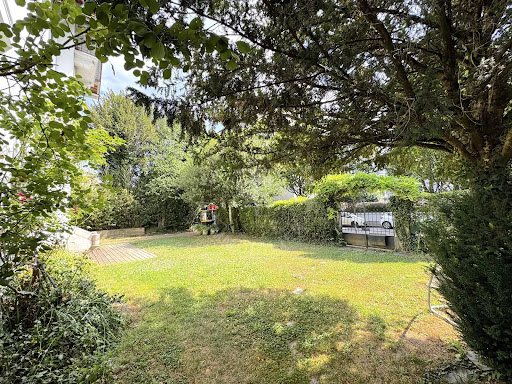 Maison avec jardin 3