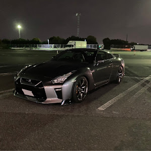 NISSAN GT-R R35