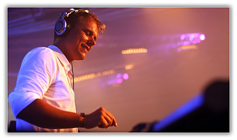  Trance - Armin Van Buuren, Dash Berli, Ashley Wallbridge-A State Of Sundays-SAT-29-05-2011 - www.Houseofmusic.tk Armin%5B11%5D