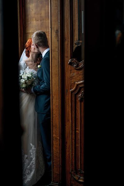 Fotógrafo de casamento Yuliya Amshey (juliaam). Foto de 4 de julho 2018