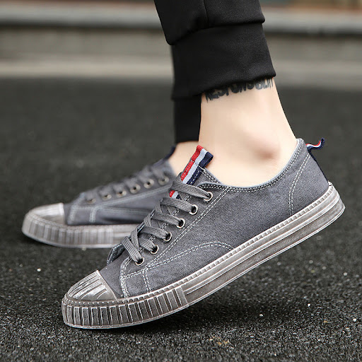 Title 5, Black distressed casual shoes for a relaxed and...