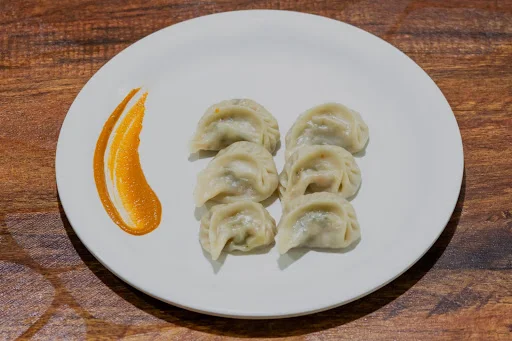 Vegetable Steamed Momos [8 Pieces]