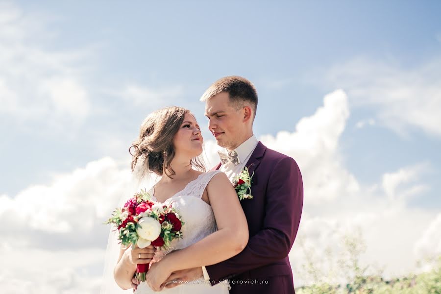 Fotógrafo de casamento Semen Viktorovich (prophotosv). Foto de 29 de setembro 2016