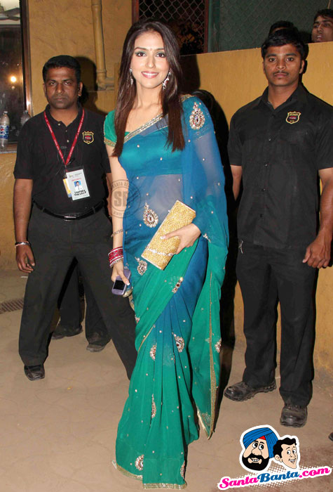 Filmfare Awards - 2011 - Filmfare Awards-2011 - Red Carpet Pics