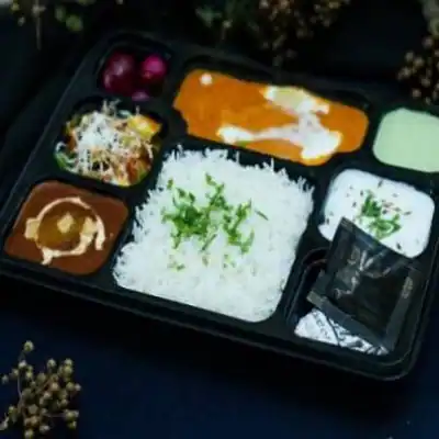 Egg Deluxe Thali