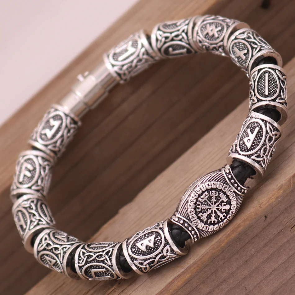 Viking Odin Rünik Pusula Sakal Boncuklu Bileklik. Nordik sembolizmin gücü ve rehberliği ile yolunuzu bulun ve tarzınızı yansıtın.