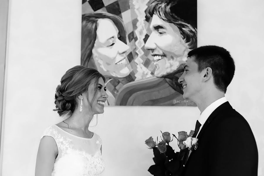 Nhiếp ảnh gia ảnh cưới Sergey Ilin (man1k). Ảnh của 14 tháng 9 2017