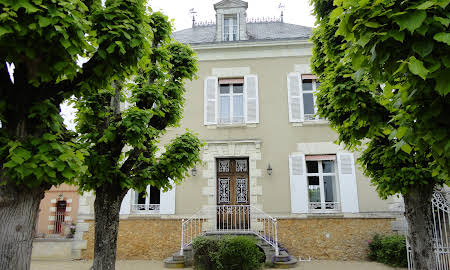 Maison De Luxe Avec Piscine Chateauroux A Vendre