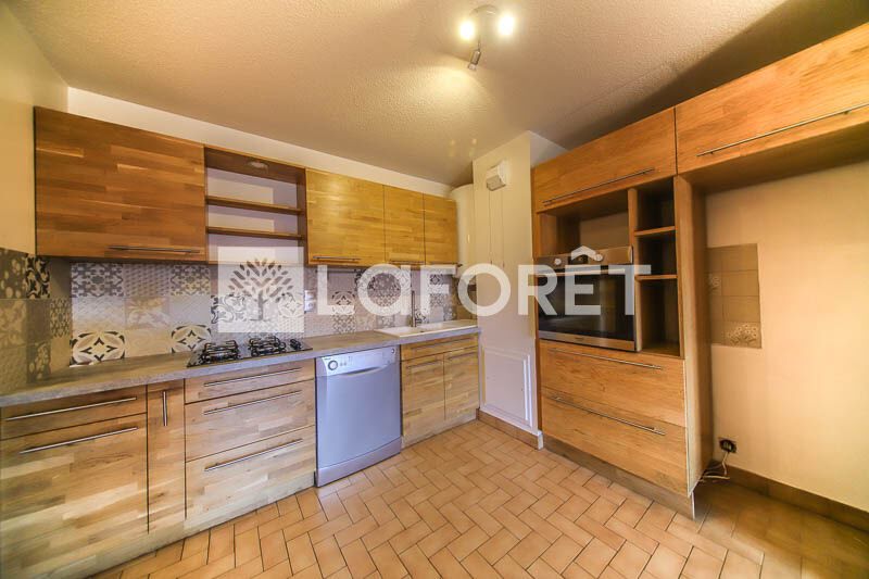 Vente appartement 2 pièces 45.3 m² à Embrun (05200), 159 000 €