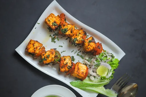 Achari Paneer Tikka