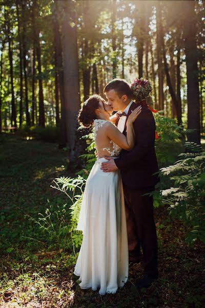 Fotografo di matrimoni Alla Bogatova (bogatova). Foto del 7 agosto 2018