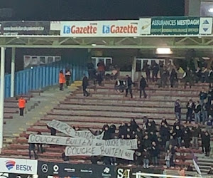 📷 "Coucke buiten" : la banderole des supporters d'Anderlecht au Mambourg