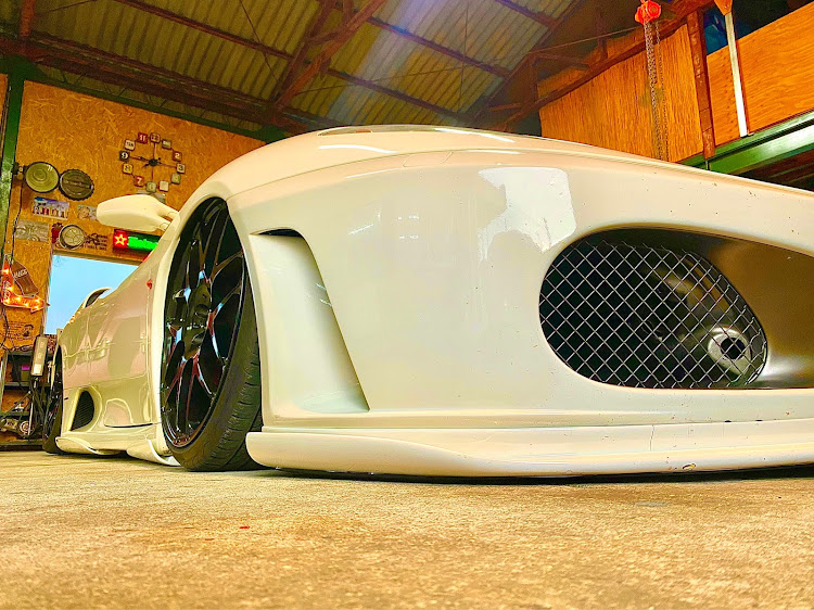 F430のFerrari・F430・MADLANE・PRAZIS・Air suspension systemに関するカスタム事例の投稿画像12枚目