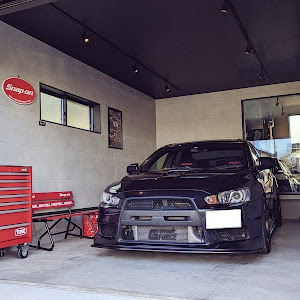 ランサーエボリューション X