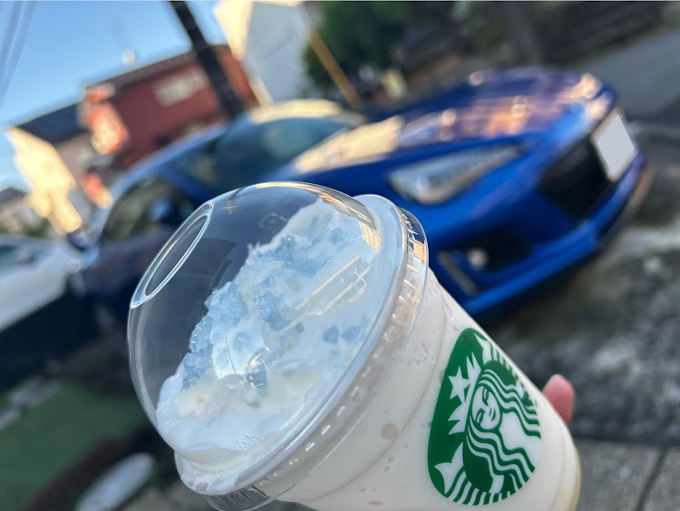 BRZの朝スタ♪( 'ω' و(و フリフリ・マカダミア ホワイトスノー チョコレート フラペチーノ❄️に関するカスタム事例の投稿画像6枚目