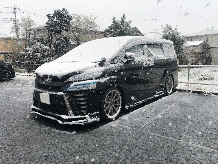 ヴェルファイアのKUHL・ヴェルファイア30後期・雪に関するカスタム事例の投稿画像3枚目