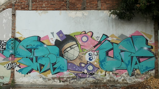 Demus Gula Mural