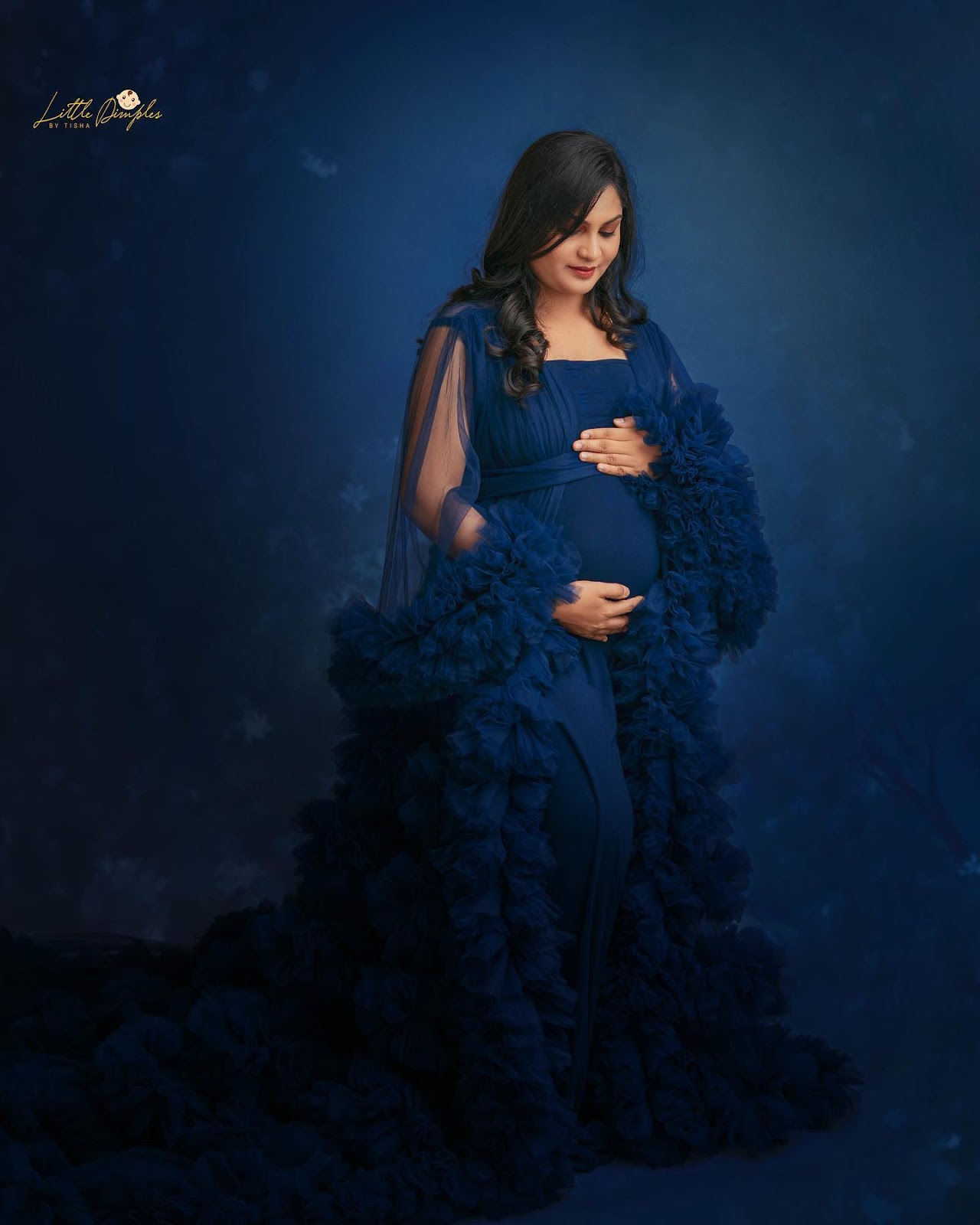 Little Dimples By Tisha is a well-known maternity photographer in Bangalore. Specialized in Maternity Photoshoot Bangalore, pregnancy, and Baby Photoshoot Bangalore.