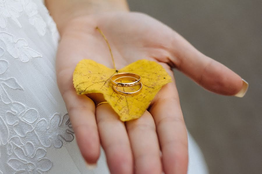 Fotógrafo de casamento Anna Kononec (annakononets). Foto de 6 de novembro 2017