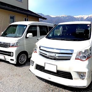 ノア ZRR70W