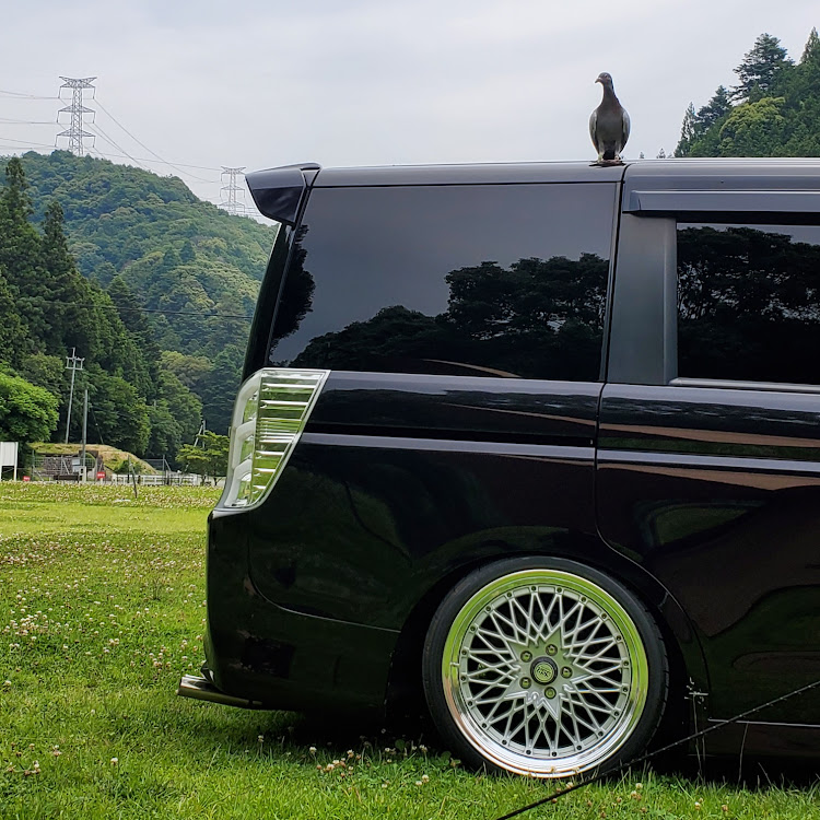 ステップワゴンスパーダのキャンプ最高！・低そうで低くない少し低い車・SSR wheels・シンプルスタイルに関するカスタム事例の投稿画像3枚目