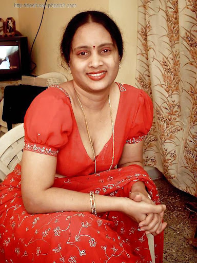 All Telugu Super Hot Indian Aunty Stills 