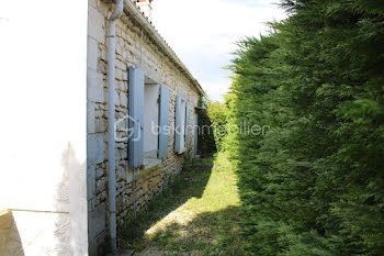 maison à Saint-Porchaire (17)