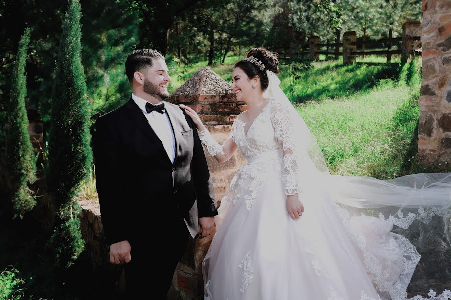 Fotografo di matrimoni Luis Barba (bargomemories). Foto del 18 agosto 2020