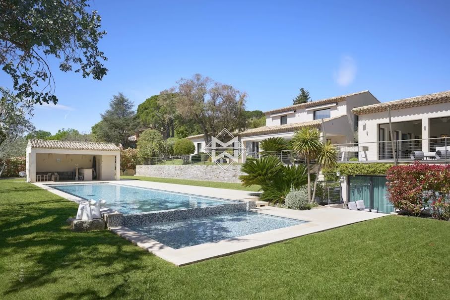 Vente propriété 10 pièces 407 m² à Grimaud (83310), 4 300 000 €