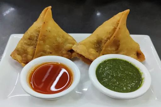 Aloo Samosa [1 Piece]