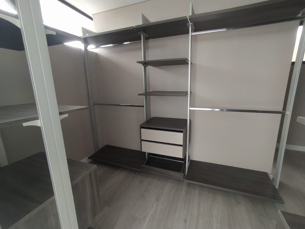 Apartamento En Venta - Santa Barbara Alta, Bogota