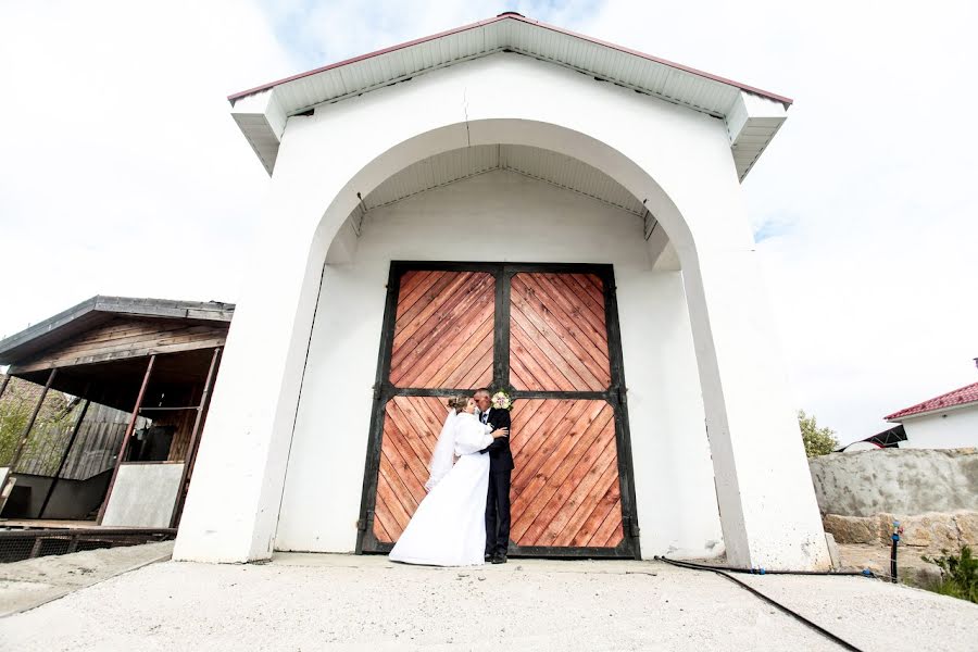 Wedding photographer Ekaterina Nikitina (nikitinae). Photo of 3 June 2018