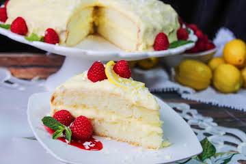 Limoncello Creme Cake