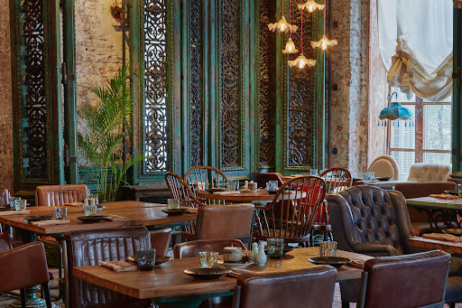 Основной зал