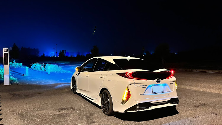プリウスPHVのプリウスPHV・zvw52・phev・夜ドライブ・夜活に関するカスタム事例の投稿画像3枚目