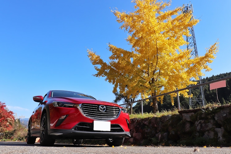 CX-3の紅葉見にいこうよう・🍁🚘🍁・来週は娘と行く予定🍁・ワインディング楽しい🚗✨に関するカスタム事例の投稿画像1枚目
