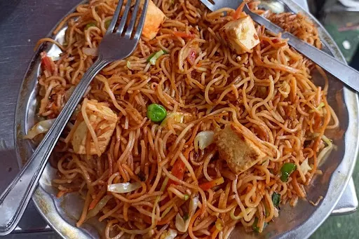 Veg Paneer Chowmein