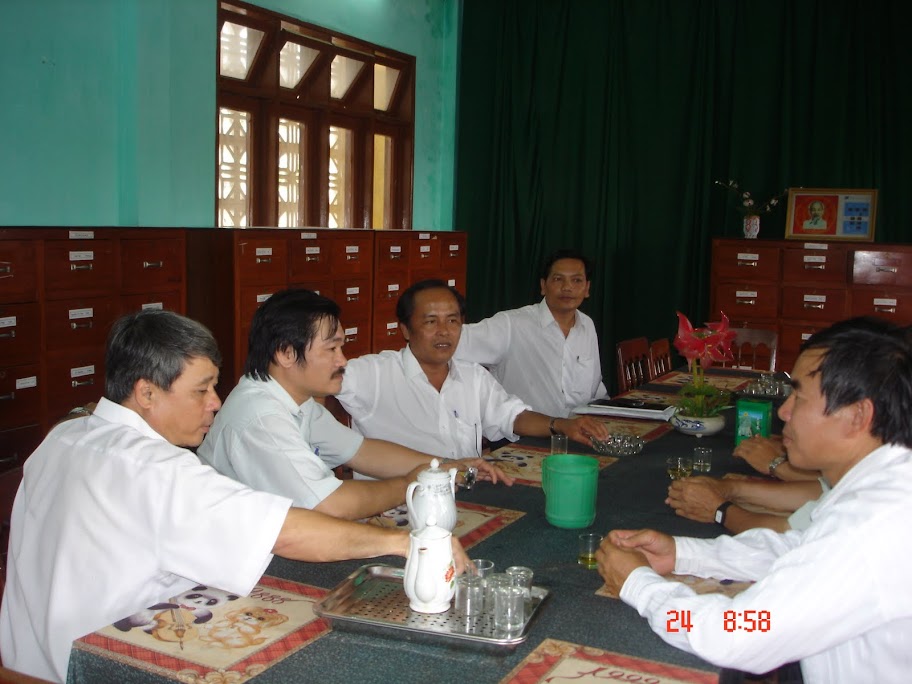 Về thăm trường cũ nhân dịp Lễ bế giảng năm học 2010 - 2011 DSC00043