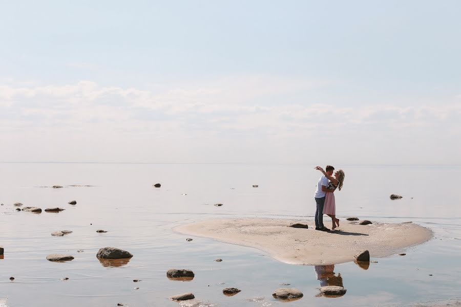 Wedding photographer Ekaterina Buneeva (ekaterinabuneeva). Photo of 19 July 2018